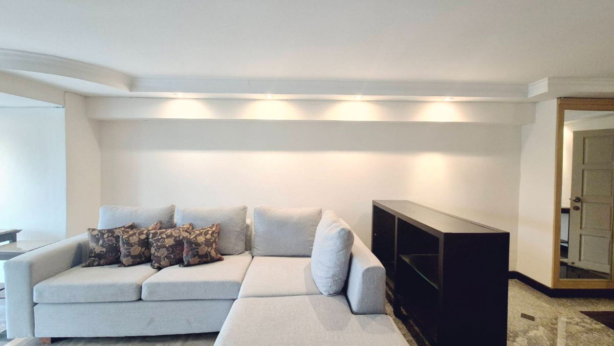 picture For Sale: Srithana Condo 2 Huay Kaew – Spacious unit with 2 bedrooms, prime location near Nimmanhaemin Road. - SW002965 - 13/17