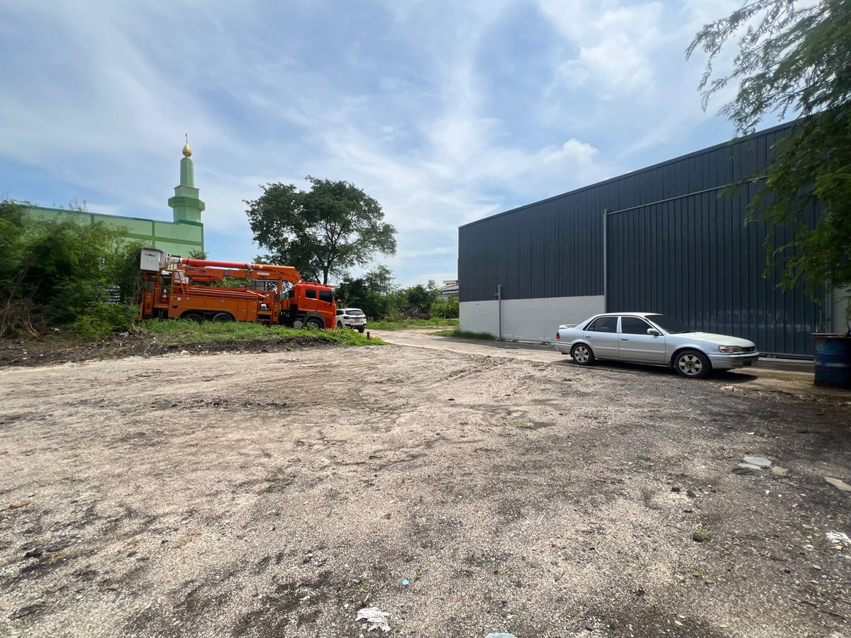 picture Land for Sale! Next to Big C Lopburi - 4/5