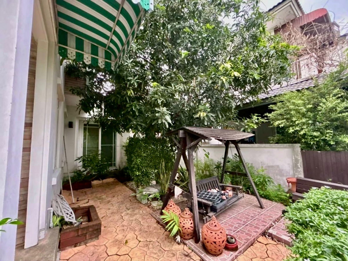 picture 🏡 For Sale: 2-Storey Detached House in Mantana Rama 9 – Srinakarin Beautiful, fully furnished home in a premium gated community by Land & Houses. - 31/35