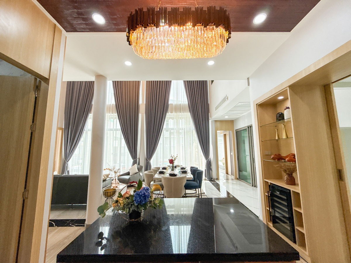 picture Modern 5 BR Luxury Pool Villa near Mabprachan Lake | Pattaya - 13/44