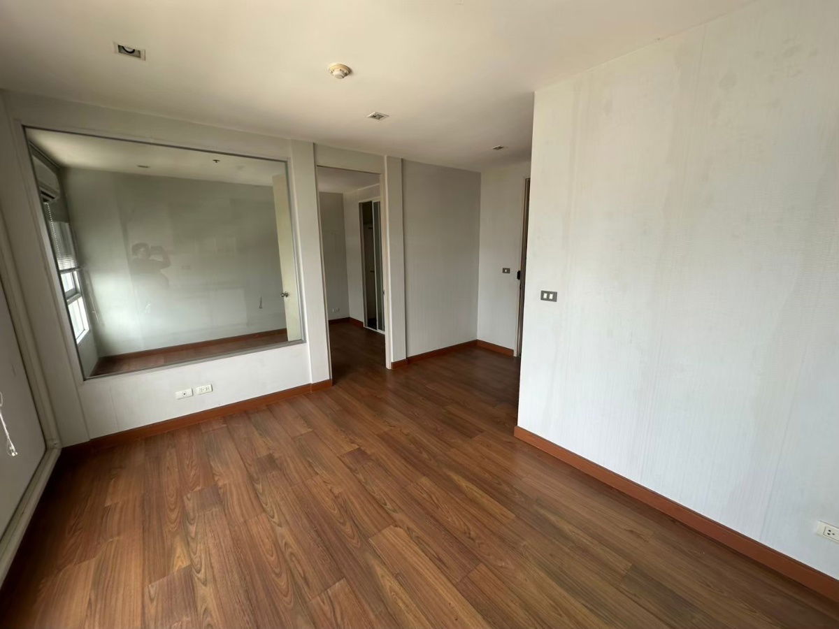 picture CONDO FOR SALE FREE IPHONE 17PROMAX - 3/17