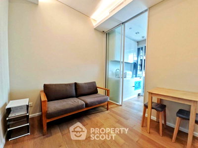 Condos for rent : 30th-Floor 1-BR The Saint Residences, 100m To MRT Phahon Yothin (ID 2309686)