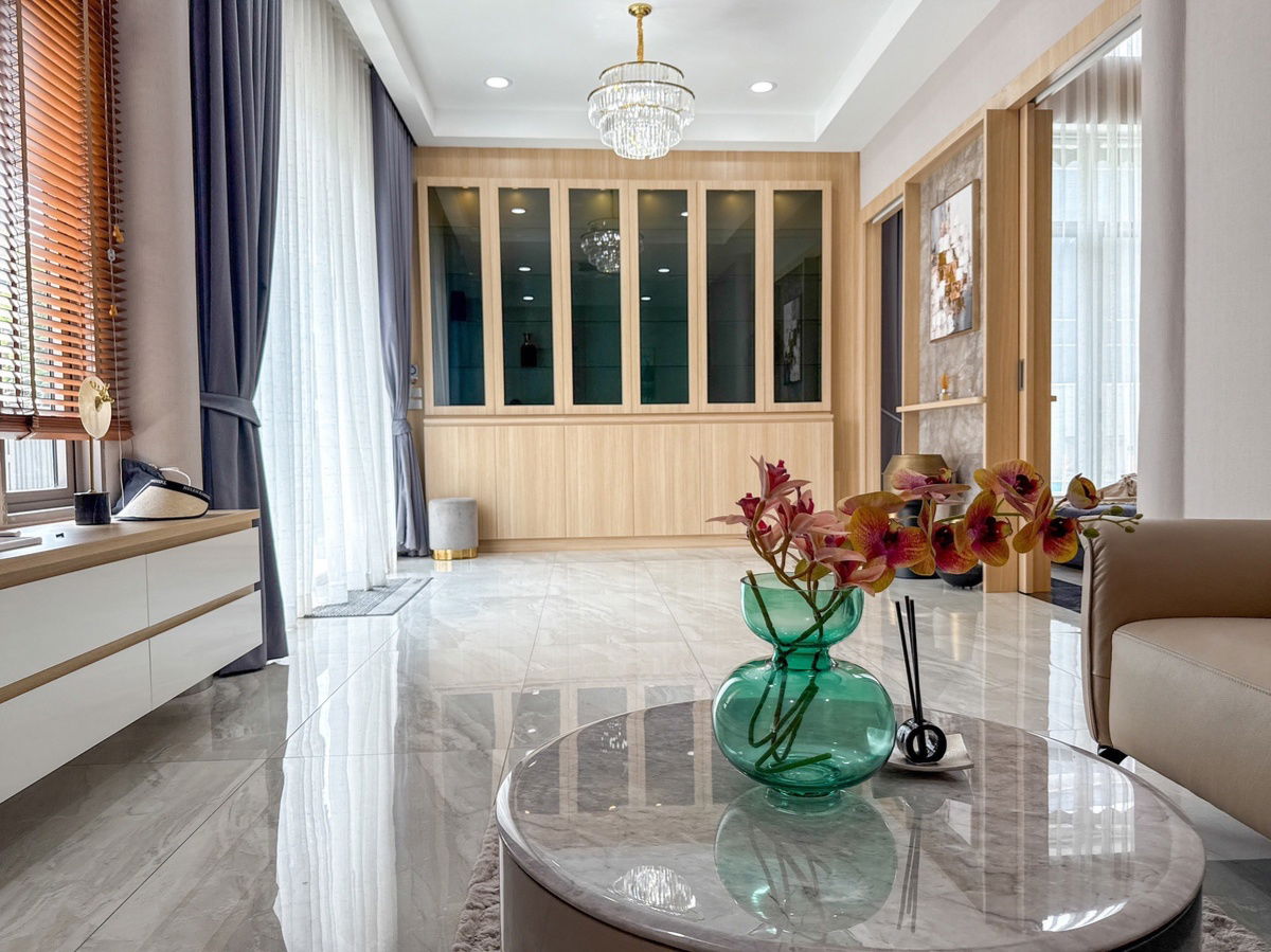 picture Modern 5 BR Luxury Pool Villa near Mabprachan Lake | Pattaya - 18/44