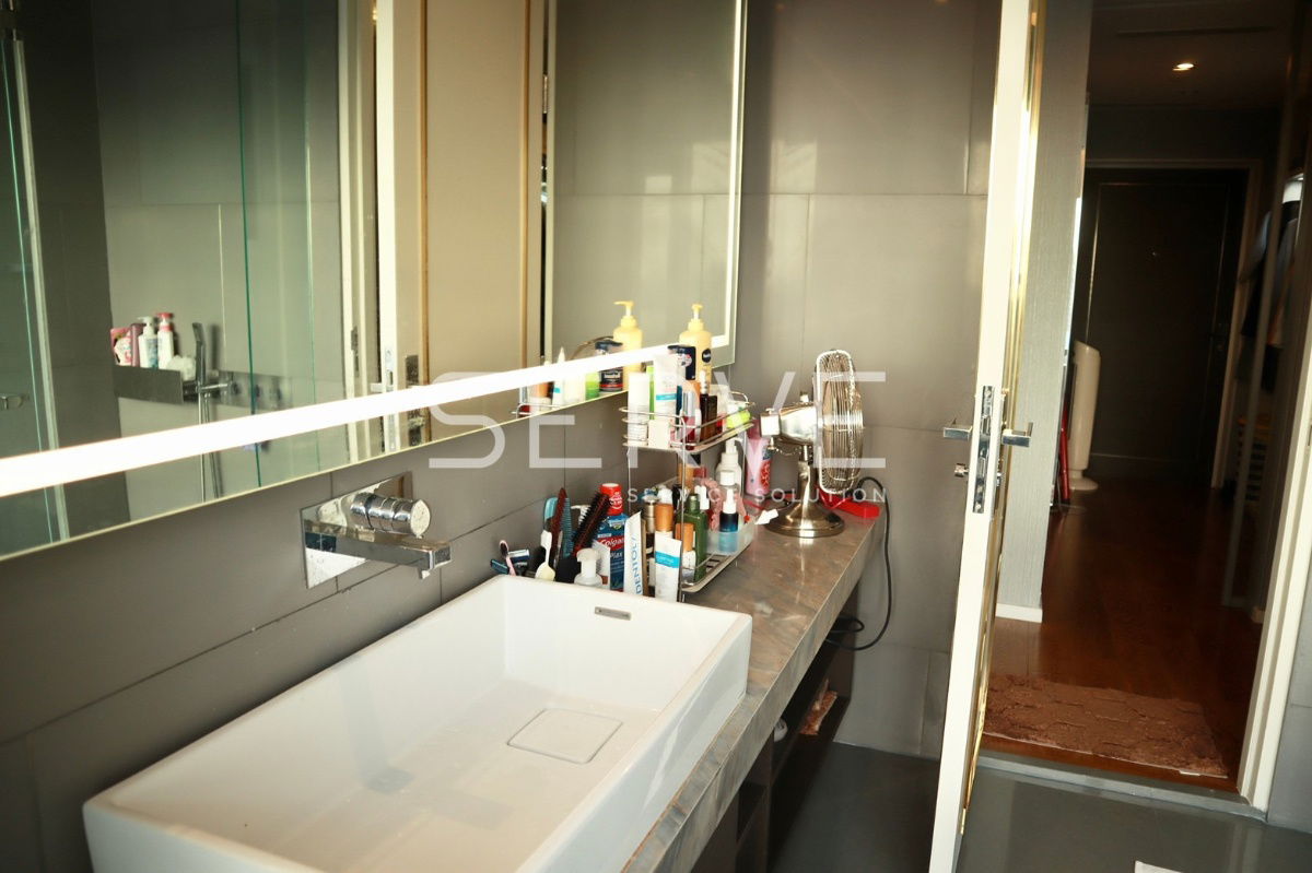 picture Duplex Luxury Style 1 Bed 2 Baths 120.52 sq.m. High Fl. 40+ Good Location Next to BTS Surasak 50 m. at The Bangkok Sathorn Condo / For Rent - 11/11