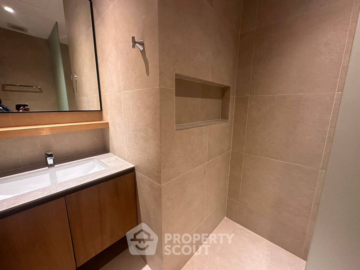 picture 2-BR Condo at Chaiyapruk Place Condominium near BTS Ekkamai (ID 1270805) - 5/8
