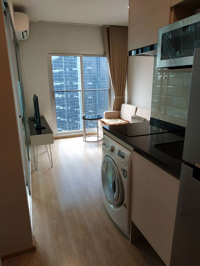 picture  WS3689 Condo for rent at Noble Revolve Ratchada 2 Next to the MRT Cultural Center - 3/10