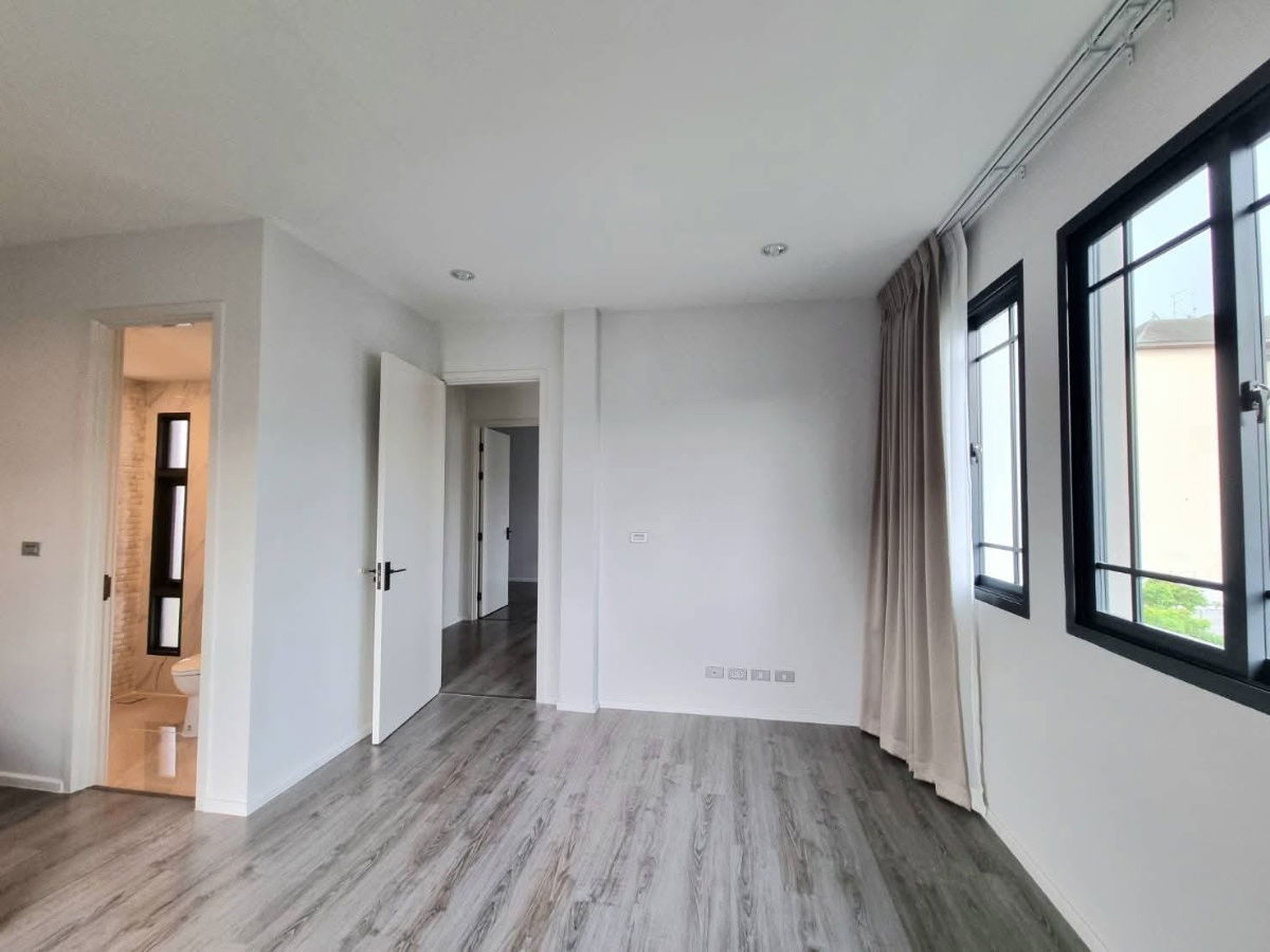 picture 🏡Dream Home🏡 Luxury home for sale at The Sonne Srinakarin-Bangna project, AP Thailand Luxury Duplex Home, 3 floors.-SW002968 - 8/17