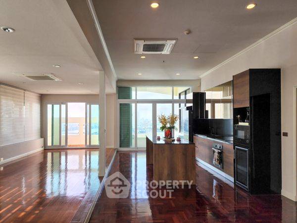 picture 2-BR Condo at Thew River Place Condominium near MRT Sirindhorn (ID 2006241) - 1/18