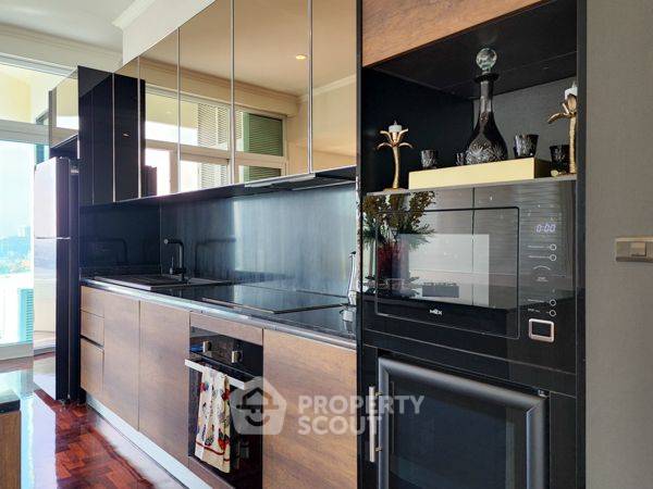 picture 2-BR Condo at Thew River Place Condominium near MRT Sirindhorn (ID 2006241) - 2/18