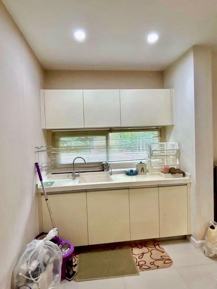 picture 🏡 For Sale: 2-Storey Detached House in Mantana Rama 9 – Srinakarin Beautiful, fully furnished home in a premium gated community by Land & Houses. - 27/35