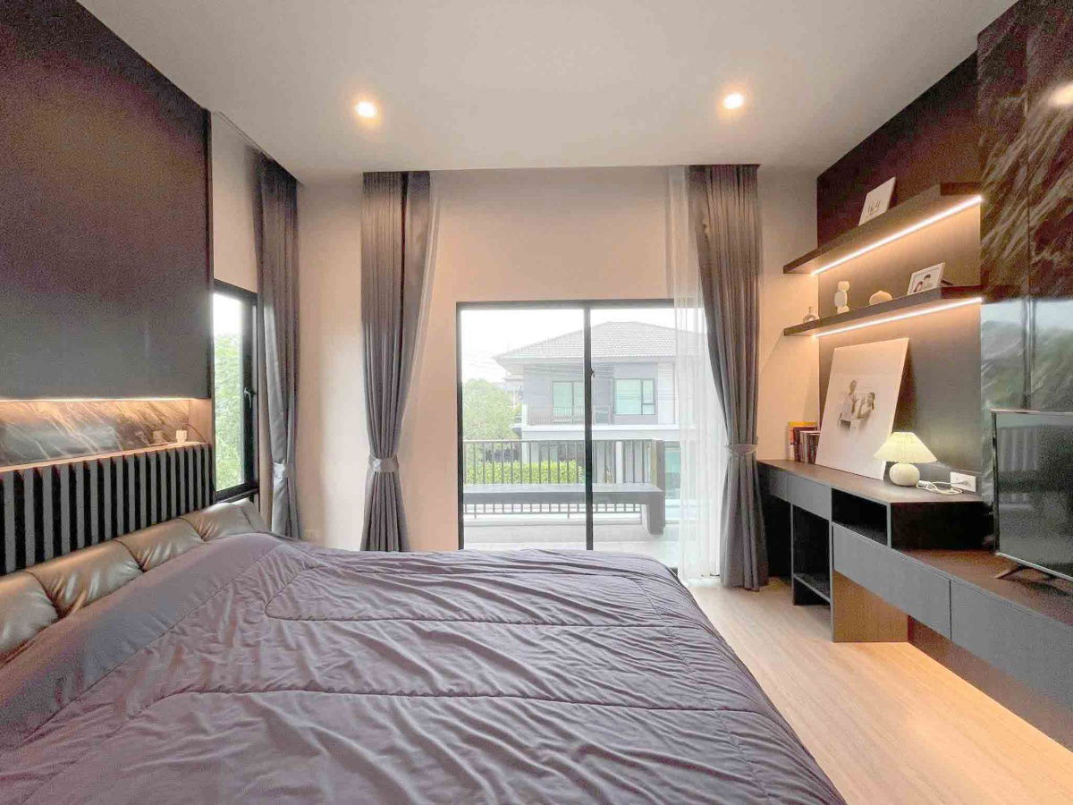 picture Two-story detached house for rent, corner unit, Saransiri Village, Rangsit - 5/23