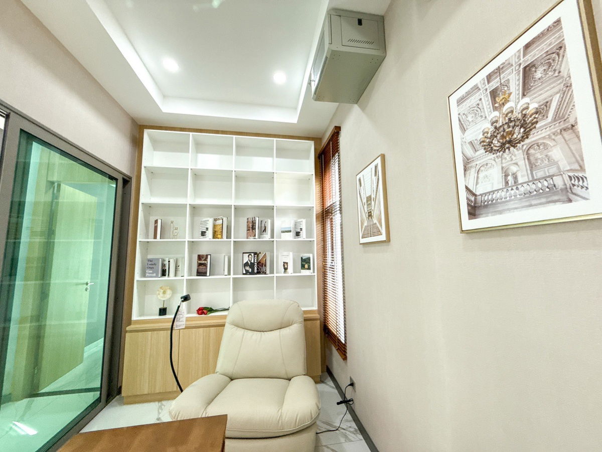 picture Modern 5 BR Luxury Pool Villa near Mabprachan Lake | Pattaya - 29/44