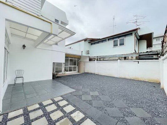 picture FOR RENT DETACHED HOUSE LADPRAO 107 / 3 bedrooms 3 bathrooms / 80 Sqw. 250 Sqm. **35,000** CLOSE TO THE MALL BANGKAPI - 14/15