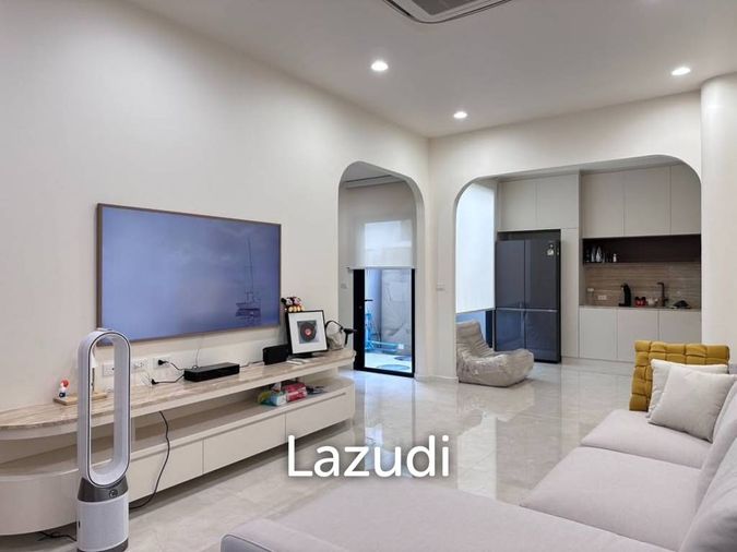3-bed townhouse for sale, 212 sqm, 24 sq wah, DEMI Sathu 49