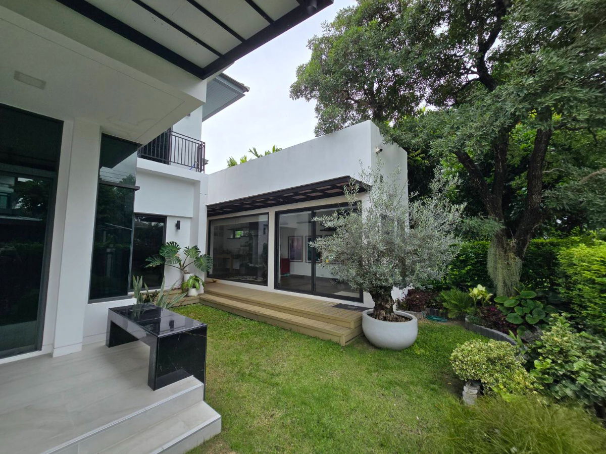 picture  Single house for sale, good location!! Setthasiri Srinakarin - Rama 9 - 2/9