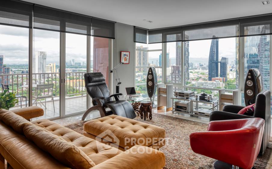 picture 3-BR Condo at Fullerton Sukhumvit near BTS Ekkamai (ID 772351) - 10/26
