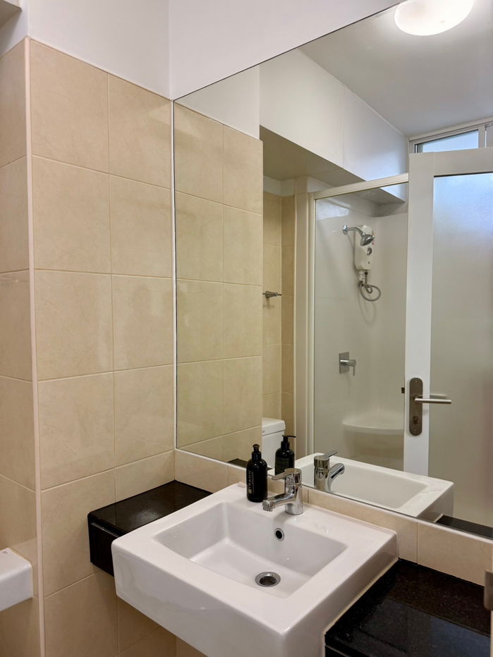 picture MRT phetchaburi 1.9 km.  Price  15,000 Baht Condo i-biza Condominium RCA ( Rental ) - 22/24