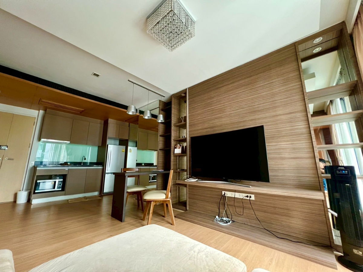 picture 2-BR Condo at Issara @ 42 Sukhumvit Condominium near BTS Ekkamai - 5/15