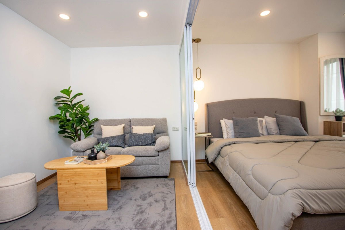 picture Jc hill place condo for sale! Next to Jedyod Plaza, Near Cmu,Nimman - 4/10