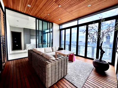 คอนโดให้เช่า : ❖ Rare unit ❖ ชั้น 35+ 253.00 ตร.ม. 3 ห้องนอน | คอนโดใกล้ เจ อเวนิว ทองหล่อ 2 นาที, BTS ทองหล่อ 5 นาที, ดองกิ มอลล์ 7 นาที