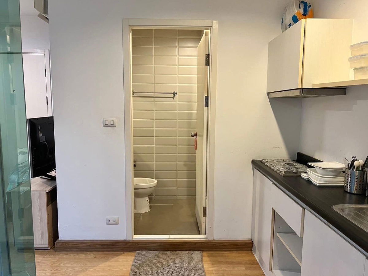 picture BTS Ekkamai 800 m.  Price  13,000 Baht Condo Aspire Rama 4 ( Rental ) - 12/17