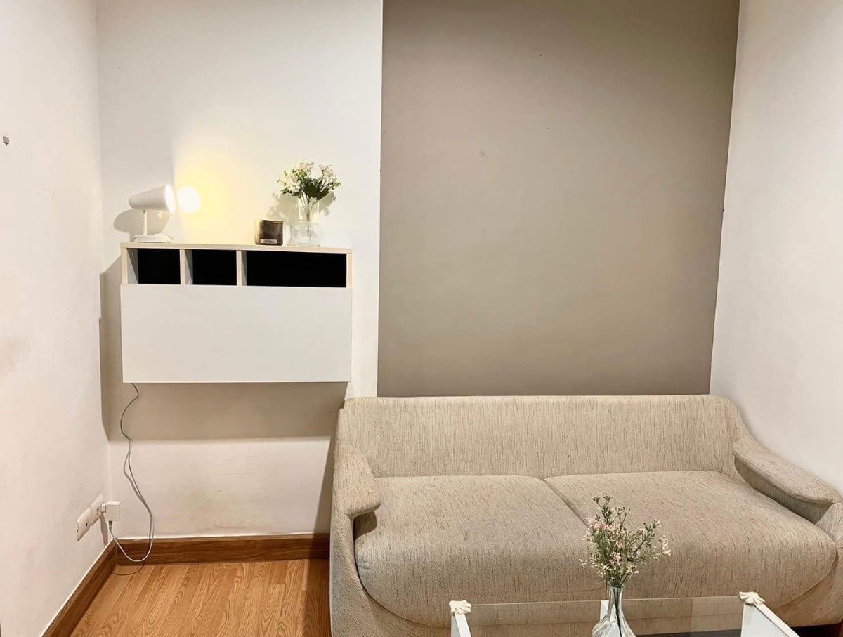 picture BTS Ekkamai 800 m.  Price  13,000 Baht Condo Aspire Rama 4 ( Rental ) - 2/17