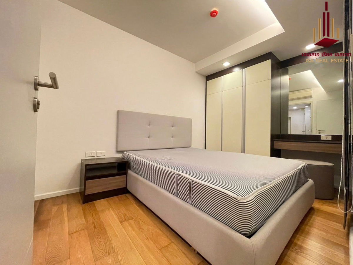picture ✨ For Sale: Focus Ploenchit Condo ✨    💰 Only 4,990,000 THB - 1/7