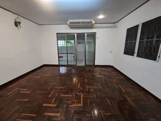 picture FOR RENT  HOUSE PROPERTY  20000 BAHT per MONTH - 5/8