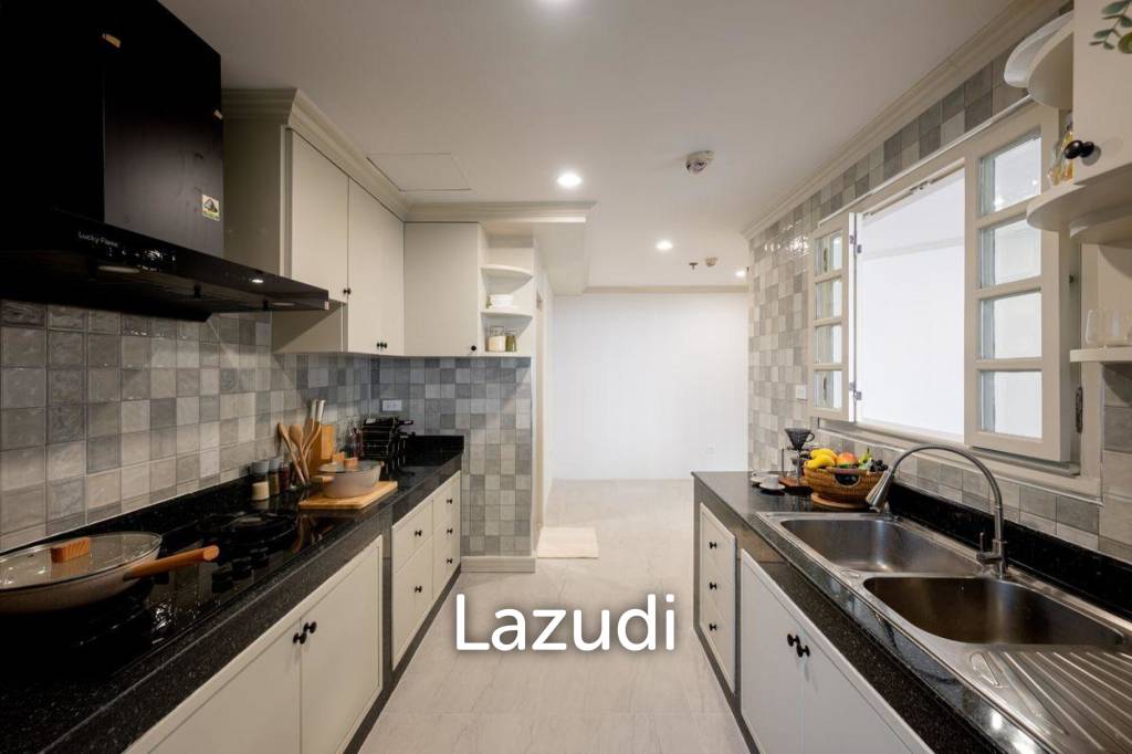 รูป Luxurious 3-Bedroom  212 SQ.M. The Waterford Park Sukhumvit 53 - รูปที่ 12/36