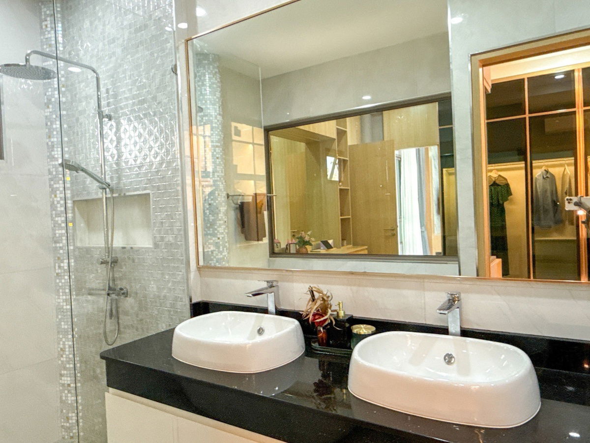 picture Modern 5 BR Luxury Pool Villa near Mabprachan Lake | Pattaya - 40/44