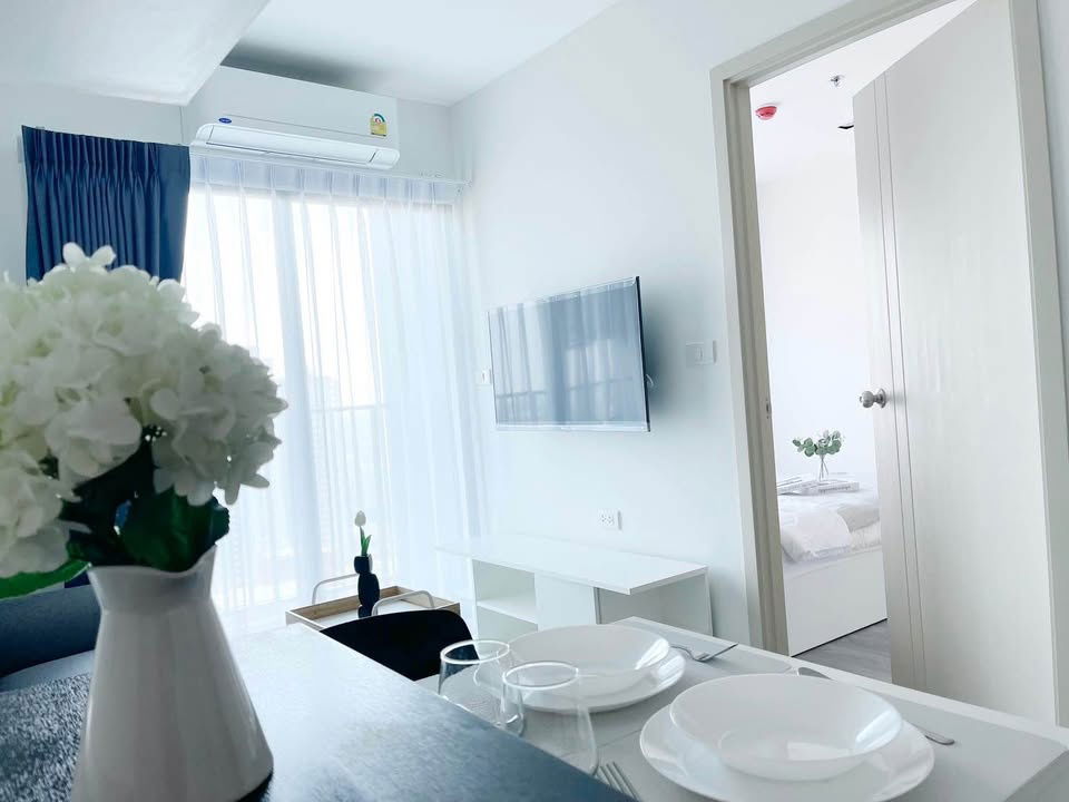 picture Rich Park @ Tripple Station - 1 Bed/ 1 Bath, 33 Floor MRT Hua Mak - 2/8