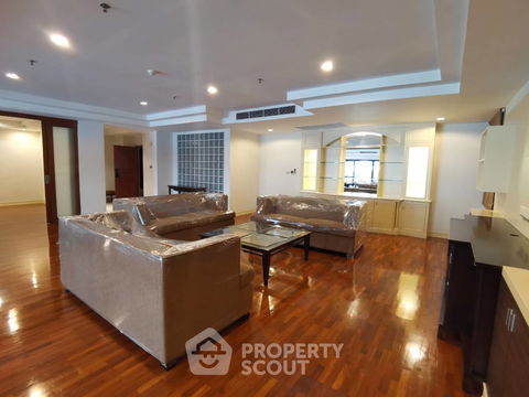 3-BR Condo at Shanti Sadan near BTS Thong Lor (ID 515576)