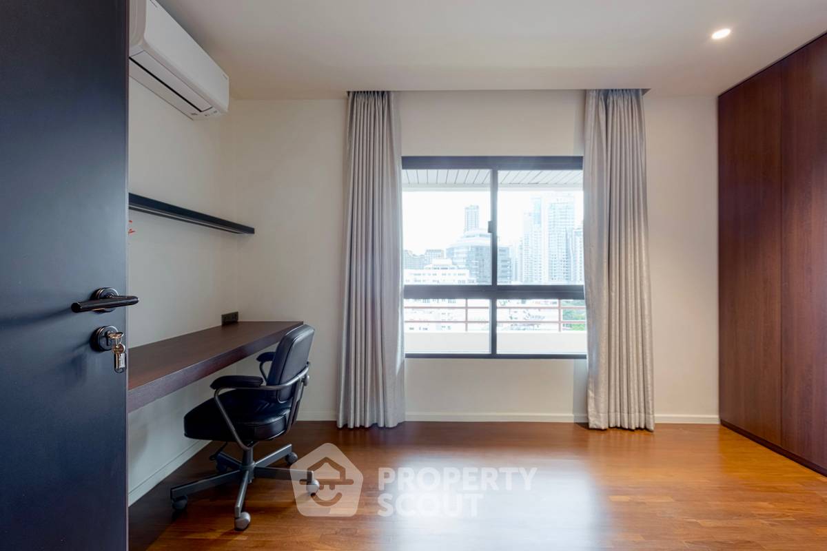 รูป คอนโด 2-ห้องนอน ที่ บ้านเพลินจิต คอนโดมิเนียม ใกล้ BTS นานา (ID 1739358) - รูปที่ 10/18
