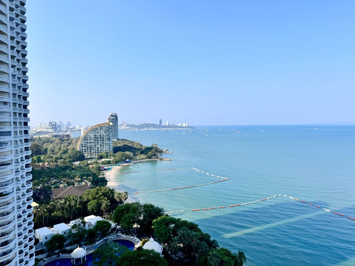 picture Northpoint Wongamat – Spacious 3-Bedroom Condo for Sale | Foreign Quota - 23/40