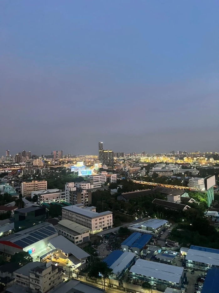 picture BTS Ekkamai 800 m.  Price  13,000 Baht Condo Aspire Rama 4 ( Rental ) - 17/17