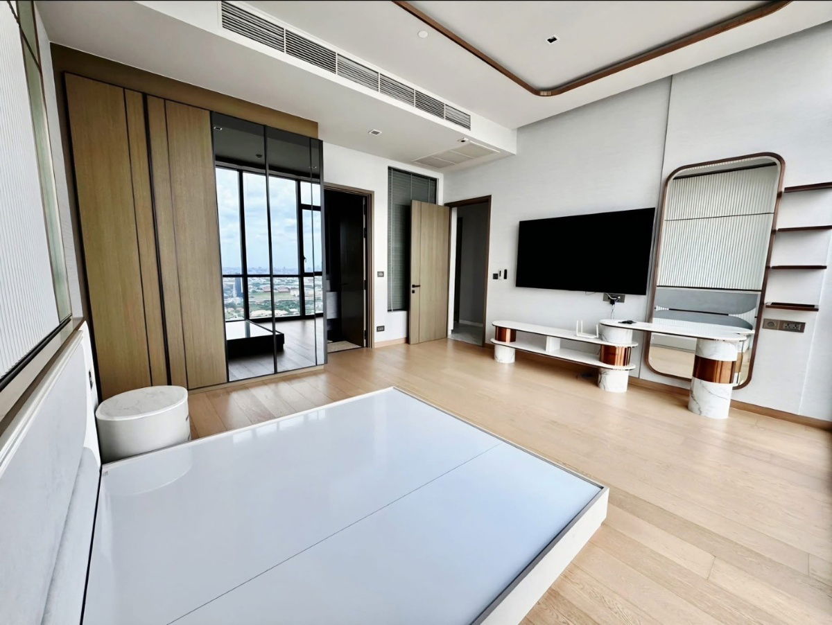 picture ❖ Rare unit ❖ 35+ floor, 253.00 sq.m., 3 bedrooms | Condo near J Avenue Thonglor 2 min, BTS Thonglor 5 min, Donki Mall 7 min - 11/17