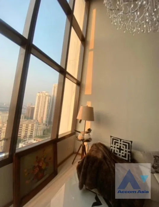 picture 🔼🔽 AccomA 📩 Duplex Condo 1 BR Condominium @The Emporio Place (AA41783) - 6/20