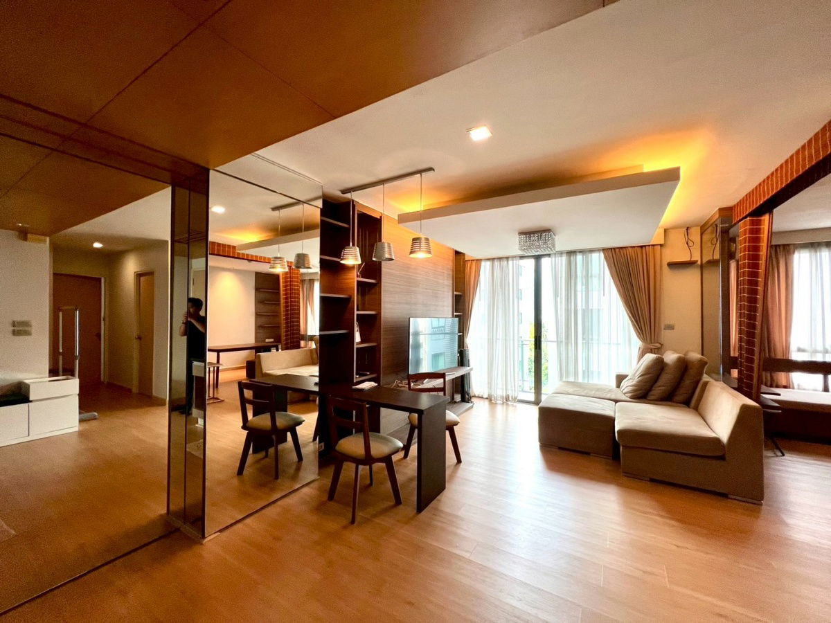 picture 2-BR Condo at Issara @ 42 Sukhumvit Condominium near BTS Ekkamai - 3/15
