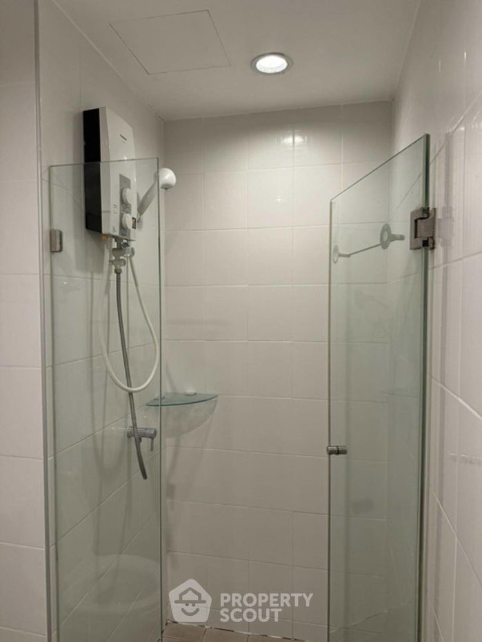 picture 1-BR Condo at Ideo Sathorn-Thrapra near BTS Pho Nimit (ID 1779056) - 10/12