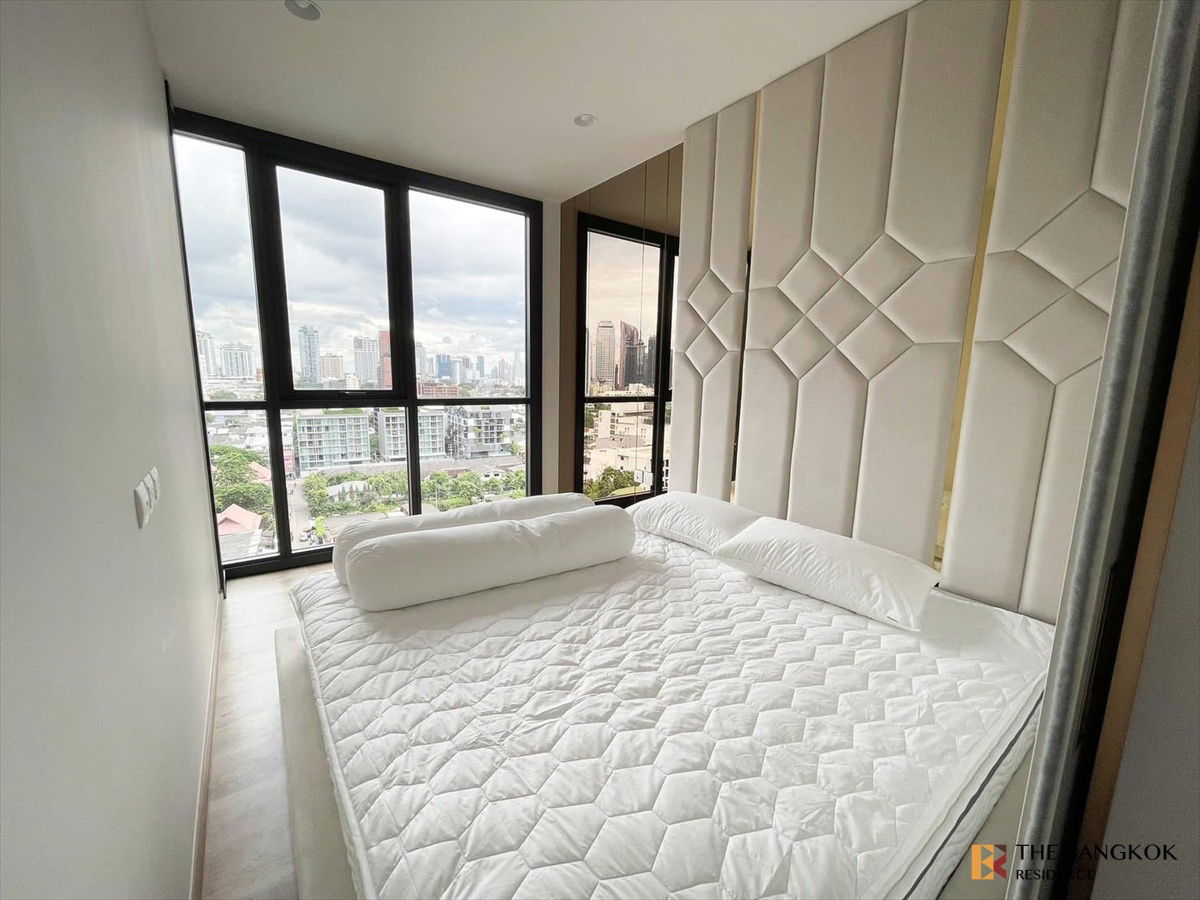 picture ⚡City view - high floor,Oka Haus Sukhumvit 36 Near BTS Thonglo - 2/9