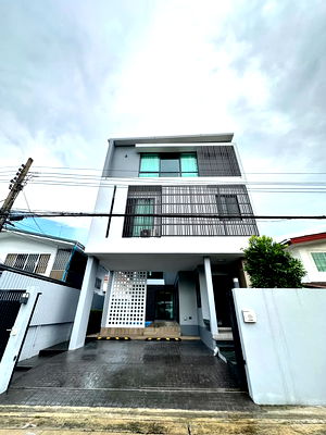เช่าบ้านเดี่ยว เขตวัฒนา : 📣📣 ให้เช่าบ้านเดี่ยว 3 ชั้น 4 ห้องนอน พร้อมสระว่ายน้ำ สุขุมวิท 71