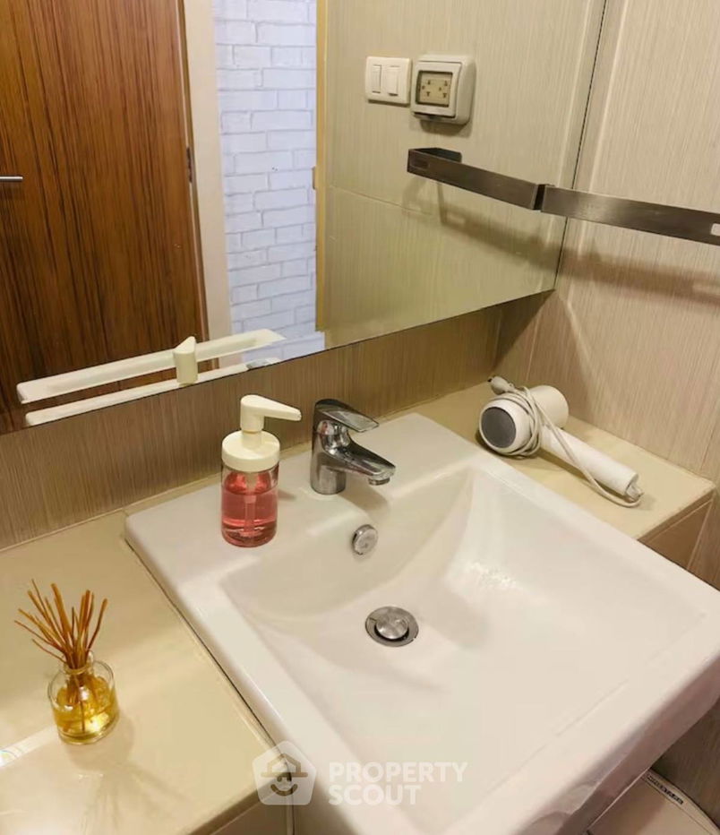 picture 1-BR Condo at Zenith Place Sukhumvit 42 Condominium near BTS Ekkamai (ID 2308341) - 5/7