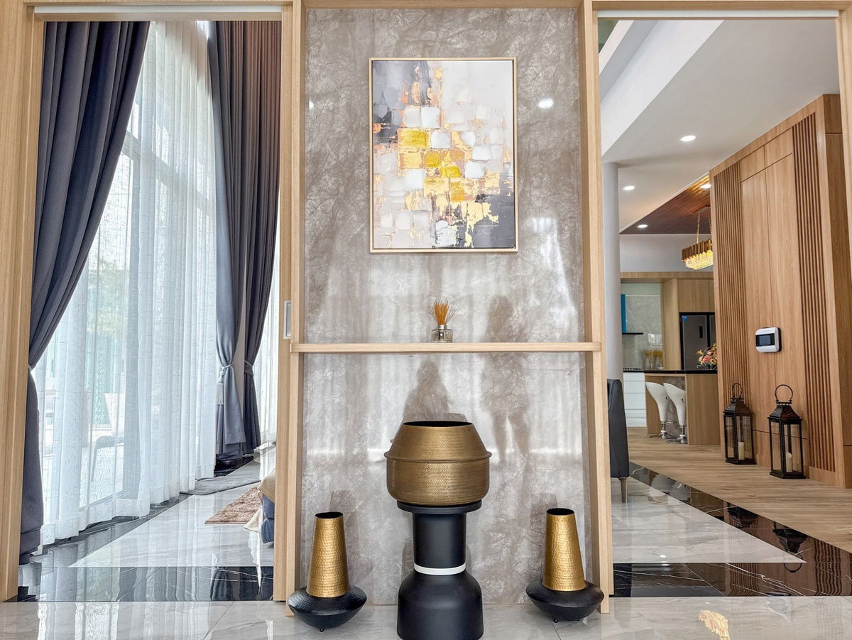 picture Modern 5 BR Luxury Pool Villa near Mabprachan Lake | Pattaya - 17/44