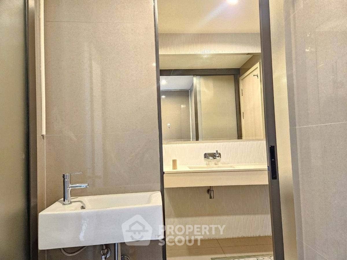 picture 1-BR Condo at Rhythm Sukhumvit 42 near BTS Ekkamai (ID 1587790) - 35/36