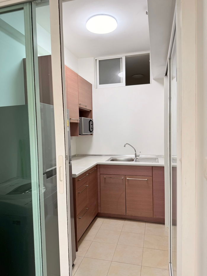 picture MRT phetchaburi 1.9 km.  Price  15,000 Baht Condo i-biza Condominium RCA ( Rental ) - 16/24