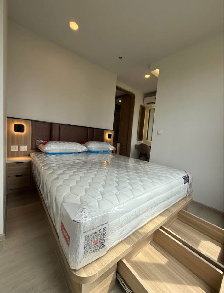 picture New Modern Room for Rent ✨ Aspire Onnut Station 🔥 Line ID @034etfin 📲 1 bedroom 1 bathroom ✨ Free Internet - 1/8
