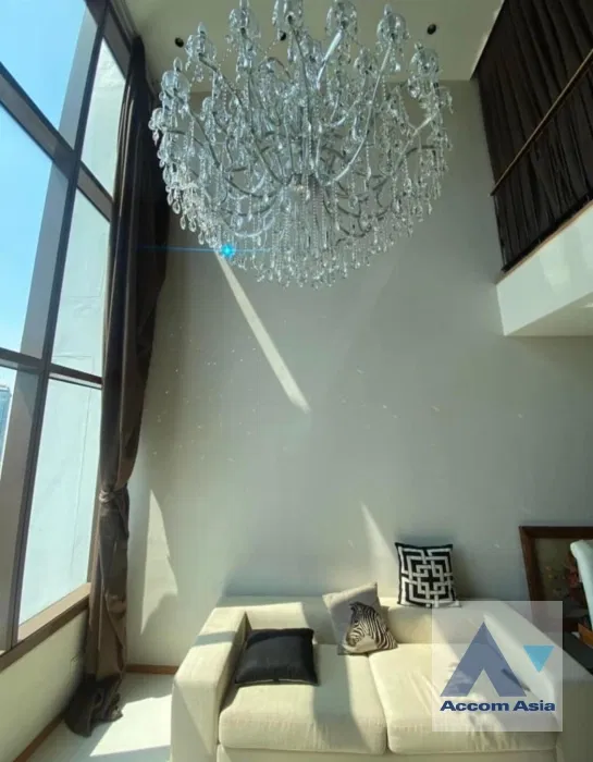 picture 🔼🔽 AccomA 📩 Duplex Condo 1 BR Condominium @The Emporio Place (AA41783) - 1/20