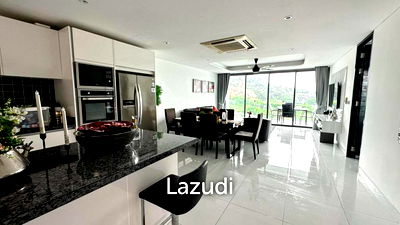 Condos for sale Phuket : 3-Bedroom Penthouse for Sale at Twin Sands in Patong