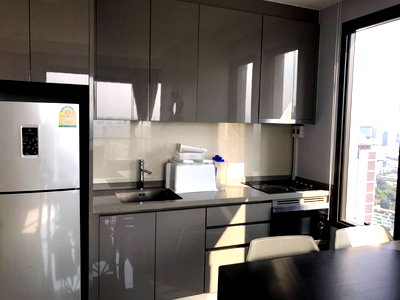 คอนโดให้เช่า : Good price nice design full fer   Urgent call  083-777-8930  Line & Whatsapp Available 