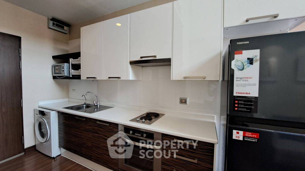picture 2-BR Condo at The Trendy Condominium near BTS Nana (ID 2309705) - 3/9